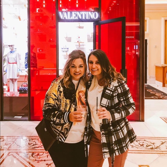 Meet your Posher, Nicky - Picture 2 of 2